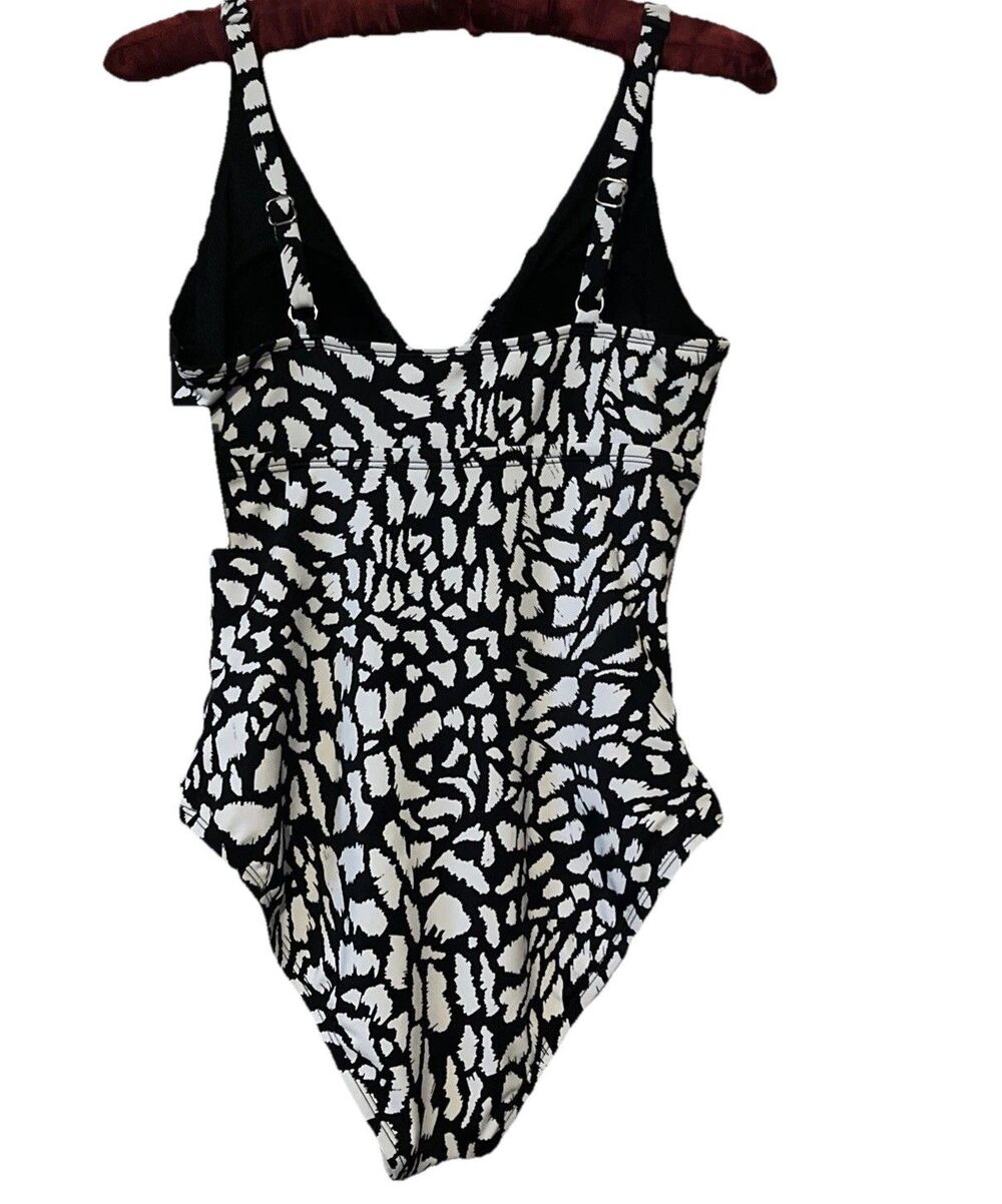 Bal Harbour Women's One Piece Swimsuit Black White Tummy Control Sz 8 New W/Tag - Picture 4 of 8